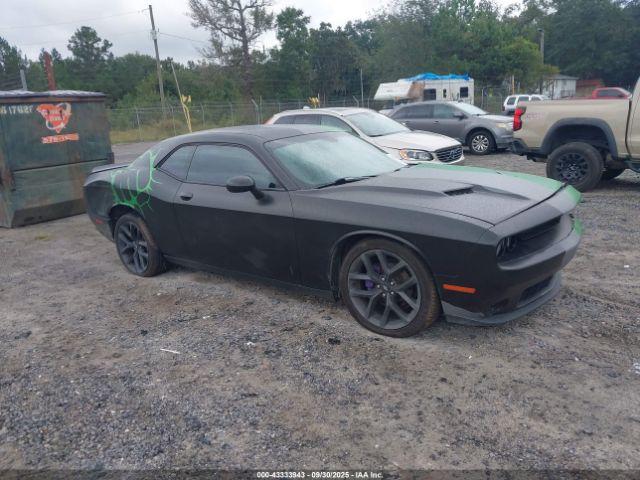  Salvage Dodge Challenger