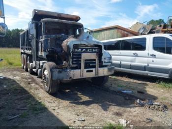  Salvage Mack 700