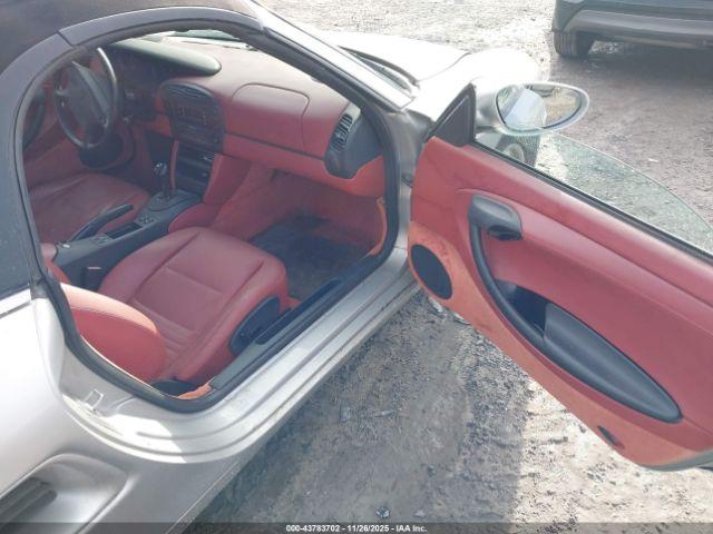 Porsche Boxster Image 7