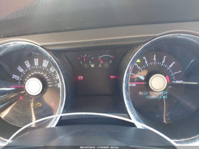 Ford Mustang V6 Image 16