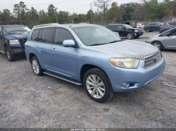  Salvage Toyota Highlander