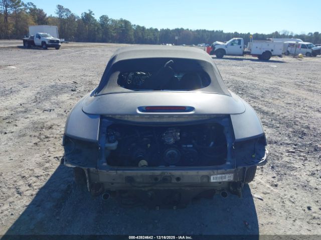 Porsche 911 Image 15