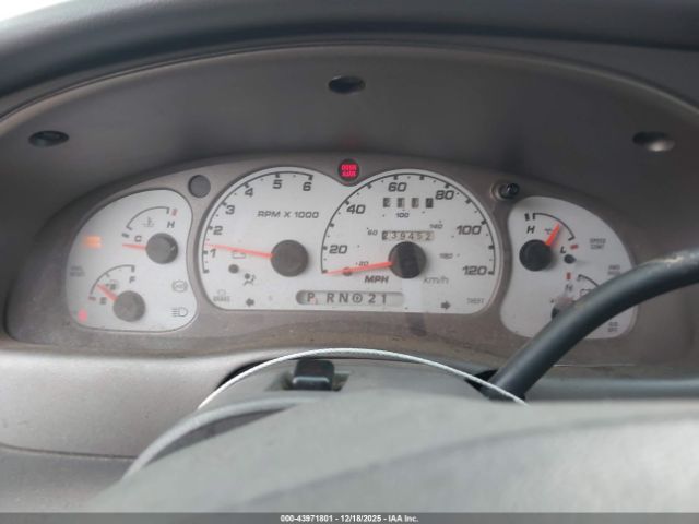 Ford Explorer Image 5