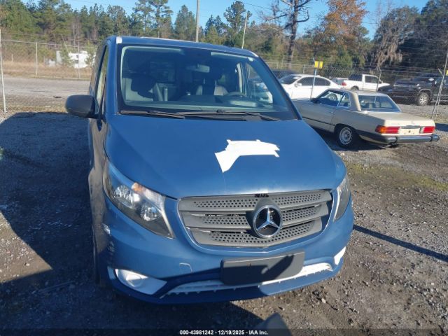 Mercedes-Benz Metris Image 9