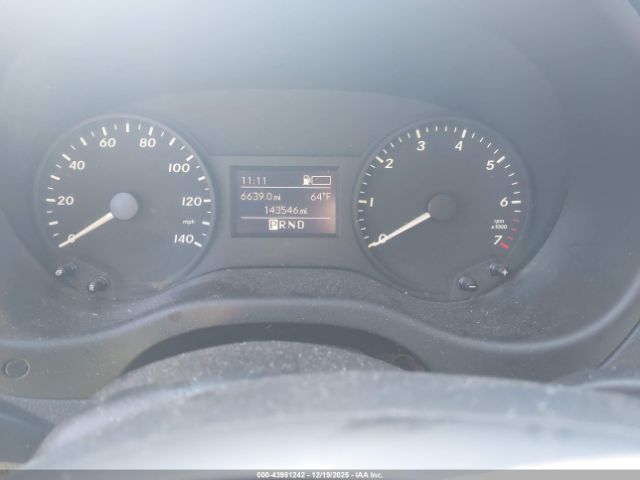 Mercedes-Benz Metris Image 12