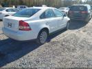 Volvo S40 2.4i Image 2