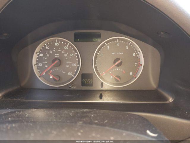 Volvo S40 2.4i Image 6