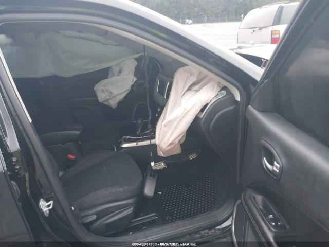 Jeep Compass Upland Edition 4x4 Image 4