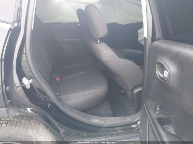 Jeep Compass Upland Edition 4x4 Image 6