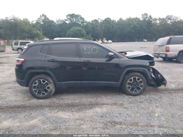 Jeep Compass Upland Edition 4x4 Image 12