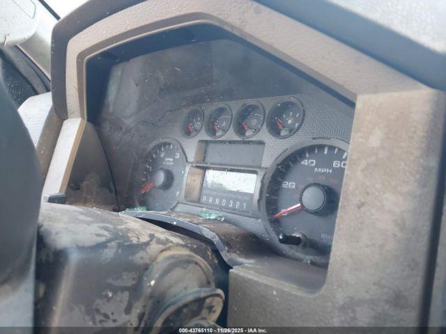 Ford F-550 Super Duty Image 3