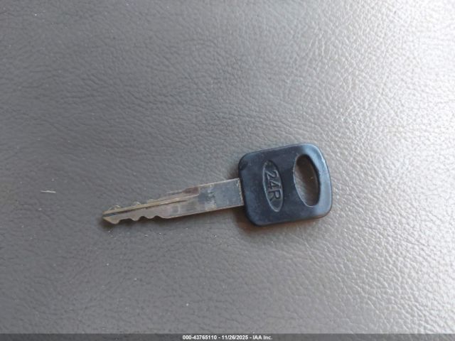 Ford F-550 Super Duty Image 4