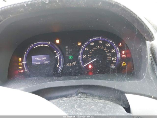 Lexus HS 250h Image 2