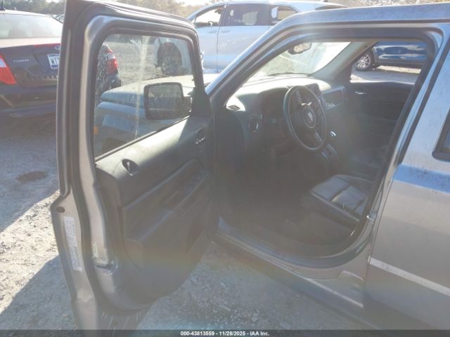 Jeep Patriot High Altitude Edition Image 4