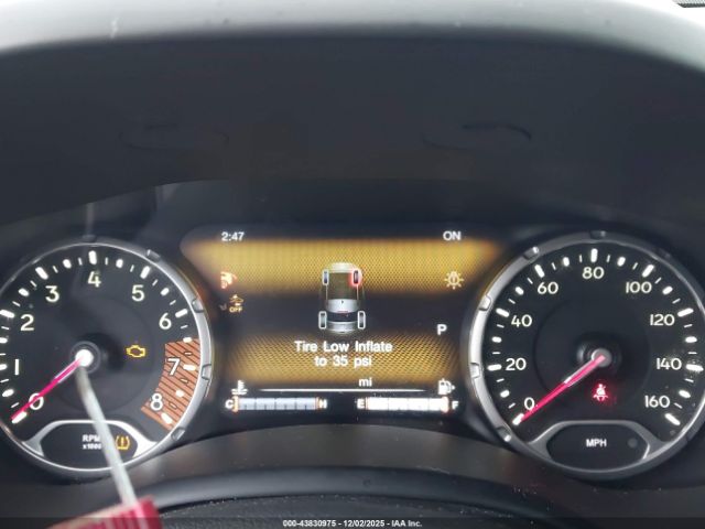 Jeep Renegade Limited 4x4 Image 11