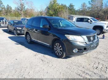  Salvage Nissan Pathfinder