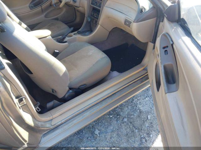 Ford Mustang Image 5