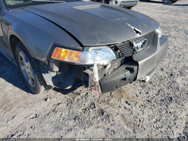 Ford Mustang Image 9