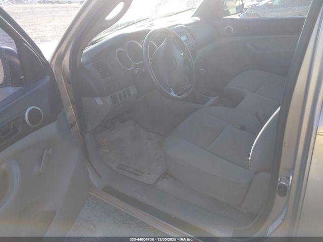 Toyota Tacoma Image 5