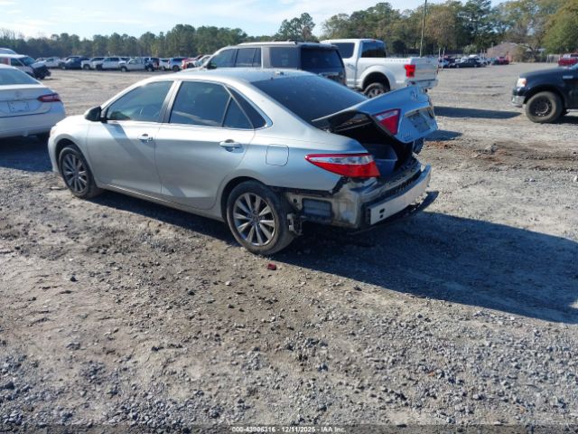 Toyota Camry Xle Image 16