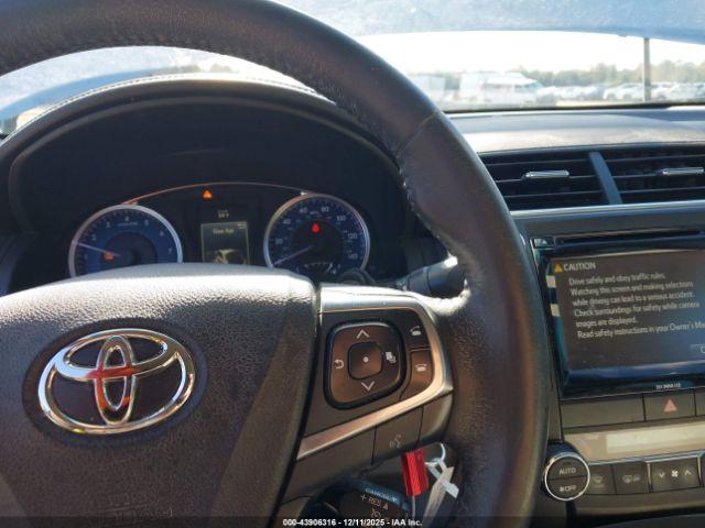 Toyota Camry Xle Image 7