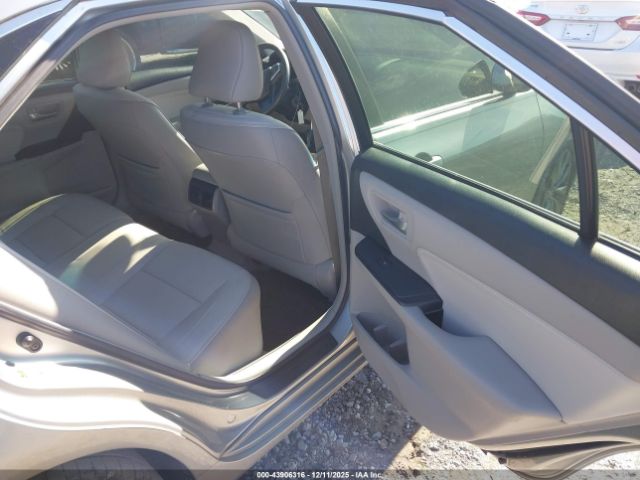 Toyota Camry Xle Image 4