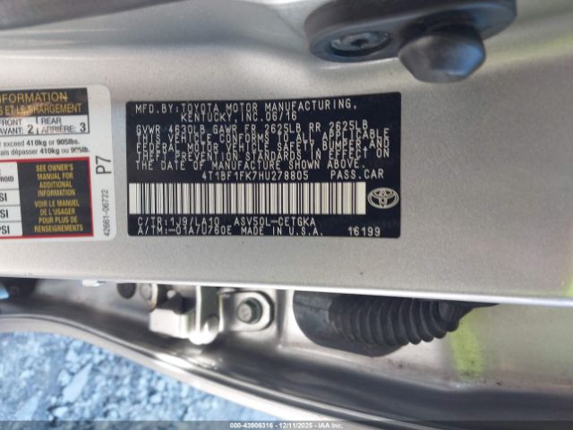 Toyota Camry Xle Image 10