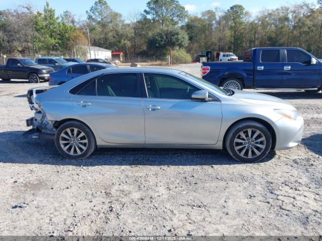 Toyota Camry Xle Image 8