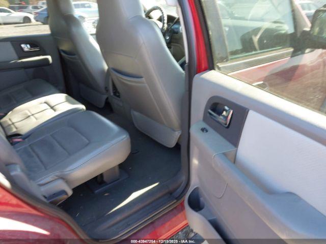 Ford Expedition Xlt Image 8