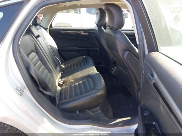 Ford Fusion Se Image 4