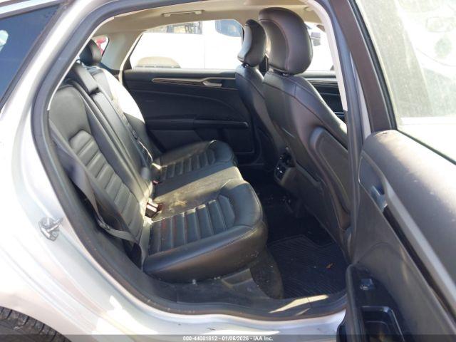 Ford Fusion Se Image 4