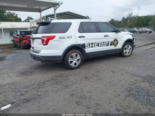 Ford Police Interceptor Image 4