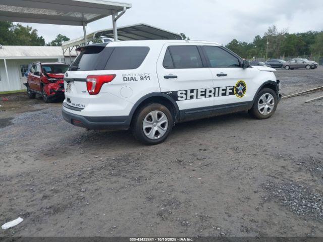 Ford Police Interceptor Image 4