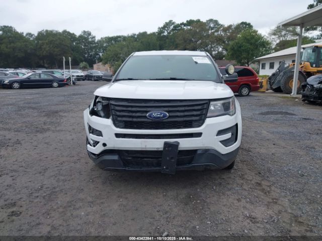 Ford Police Interceptor Image 17