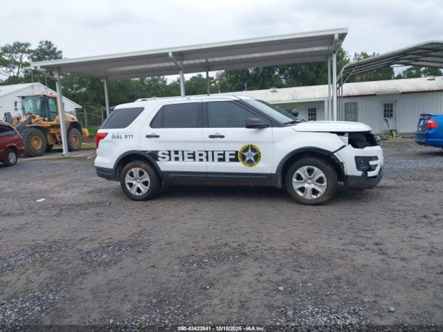 Ford Police Interceptor Image 14