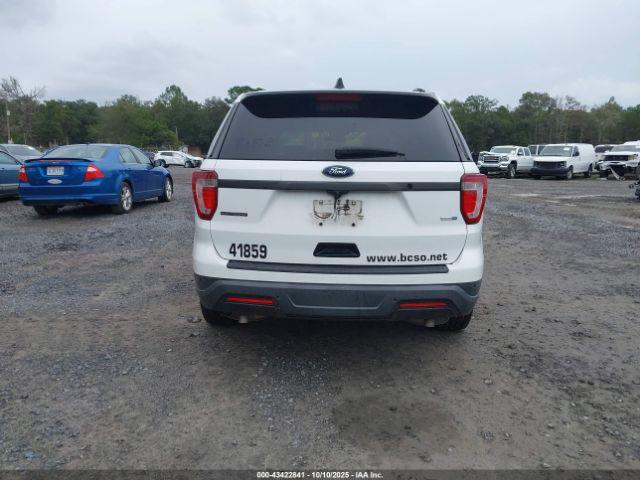 Ford Police Interceptor Image 5