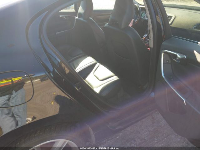 Volvo S60 T6 Image 4