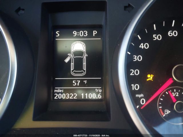 Volkswagen Golf Tdi 4-door Image 4