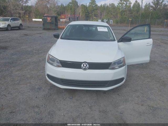 Volkswagen Jetta 2.0l S Image 7