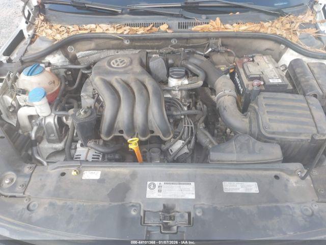Volkswagen Jetta 2.0l S Image 3