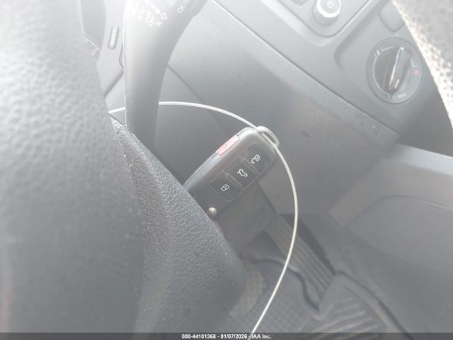 Volkswagen Jetta 2.0l S Image 4