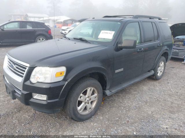 Ford Explorer Xlt Image 3