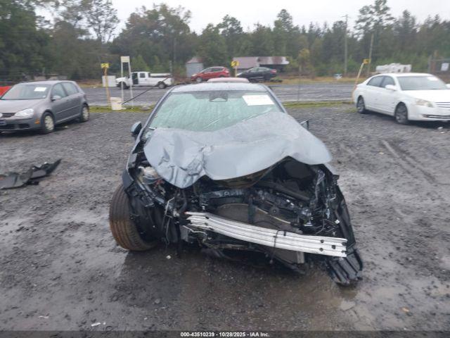 Toyota Corolla Se Image 9
