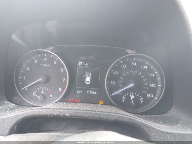 Hyundai ELANTRA Sel Image 9