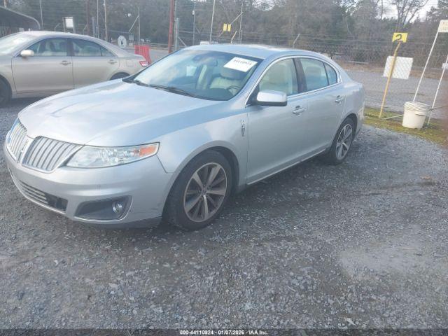 Lincoln MKS Image 11