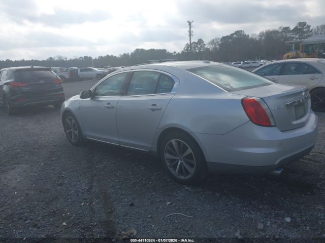 Lincoln MKS Image 9