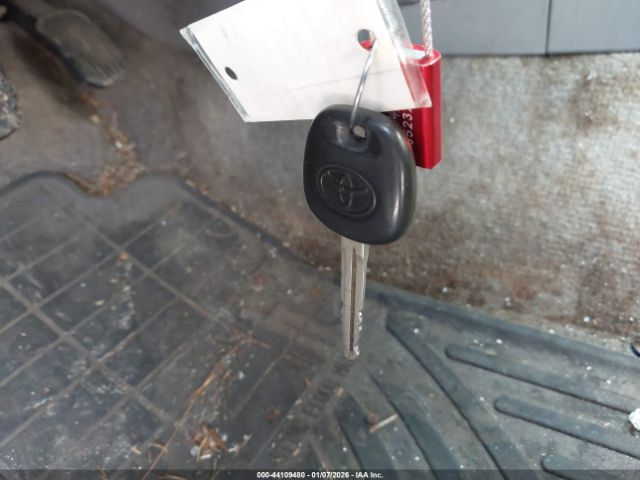 Toyota 4Runner Limited V6 Image 3