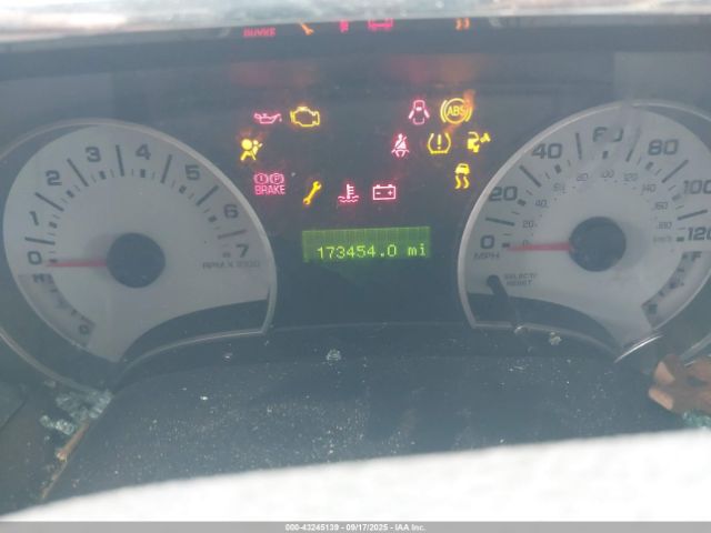 Ford Explorer Xlt Image 8