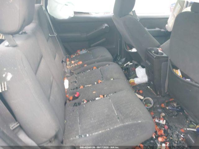 Ford Explorer Xlt Image 7