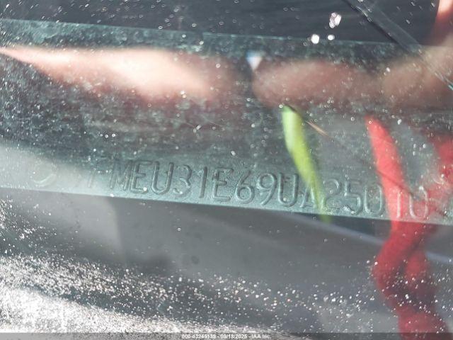 Ford Explorer Xlt Image 9